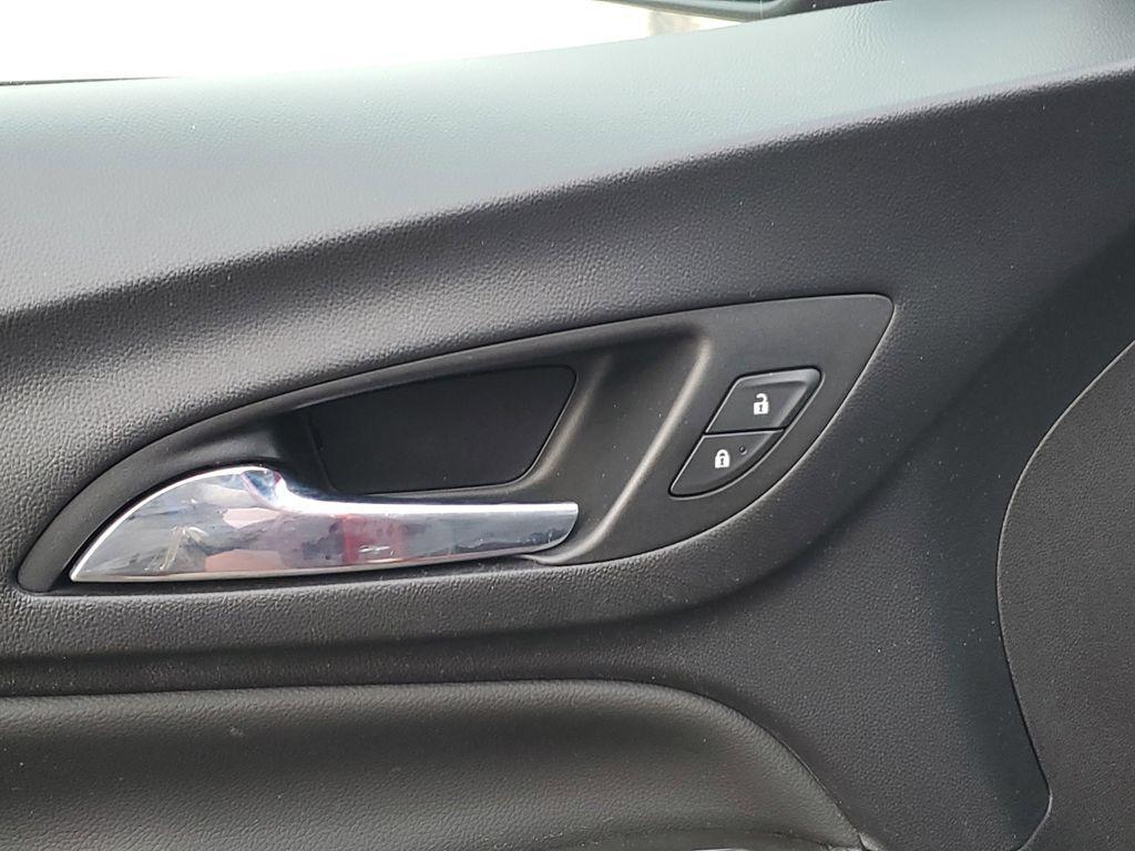 used 2021 Chevrolet Equinox car, priced at $15,769