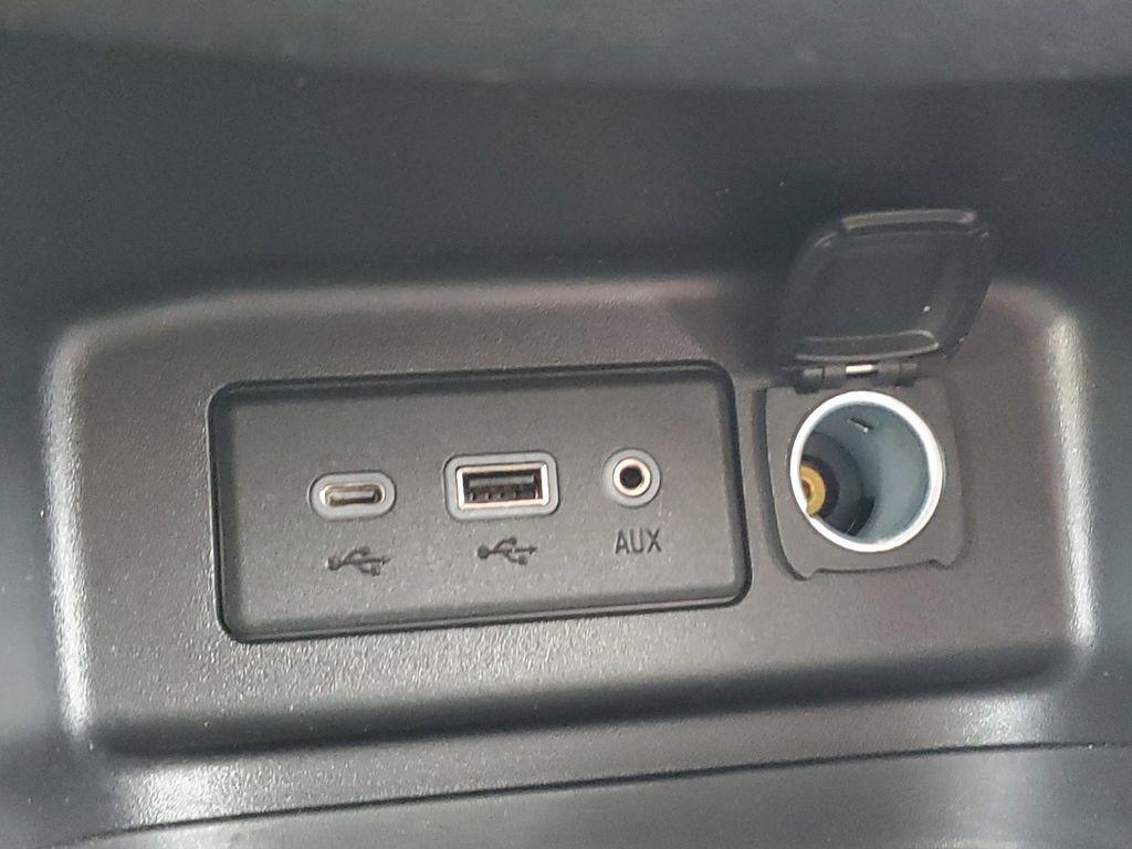 used 2021 Chevrolet Equinox car, priced at $15,769