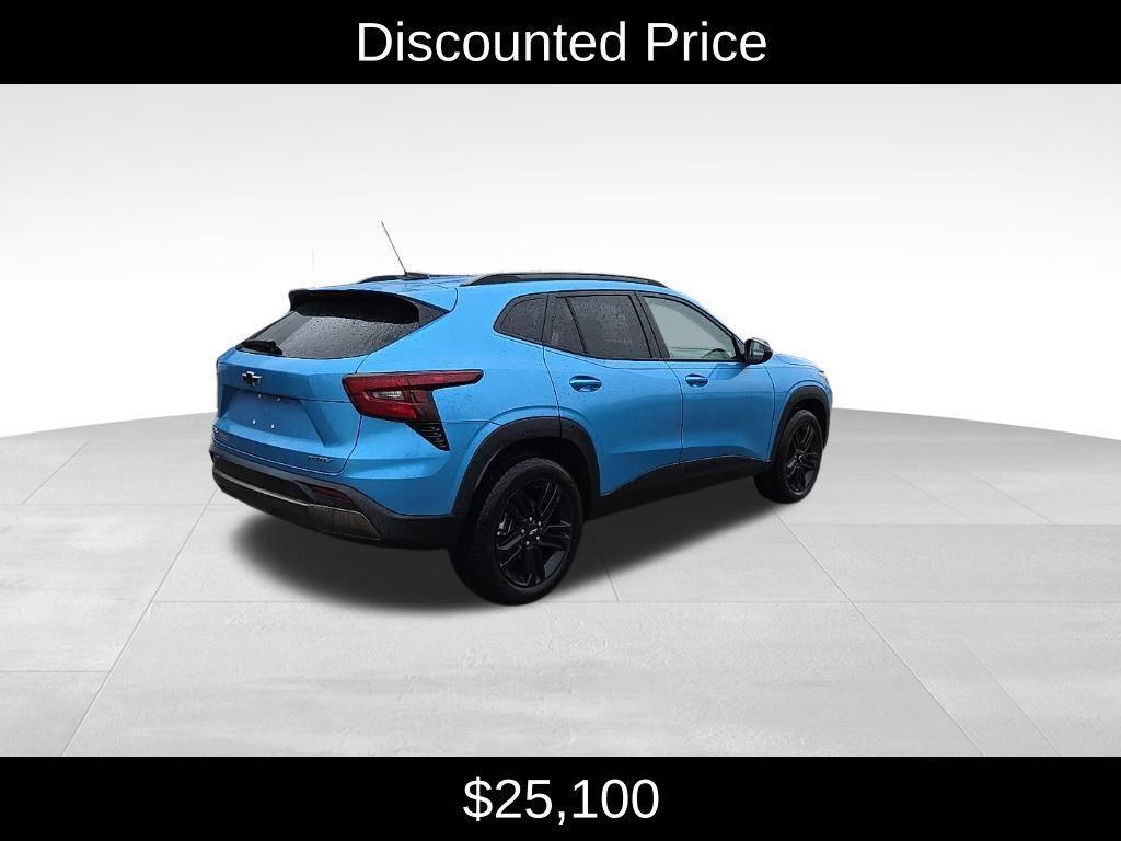 used 2025 Chevrolet Trax car, priced at $25,100