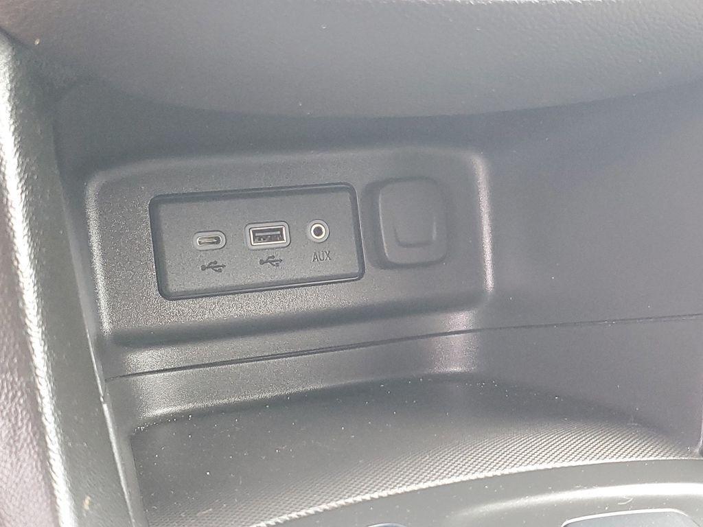 used 2024 Chevrolet Equinox car, priced at $24,104