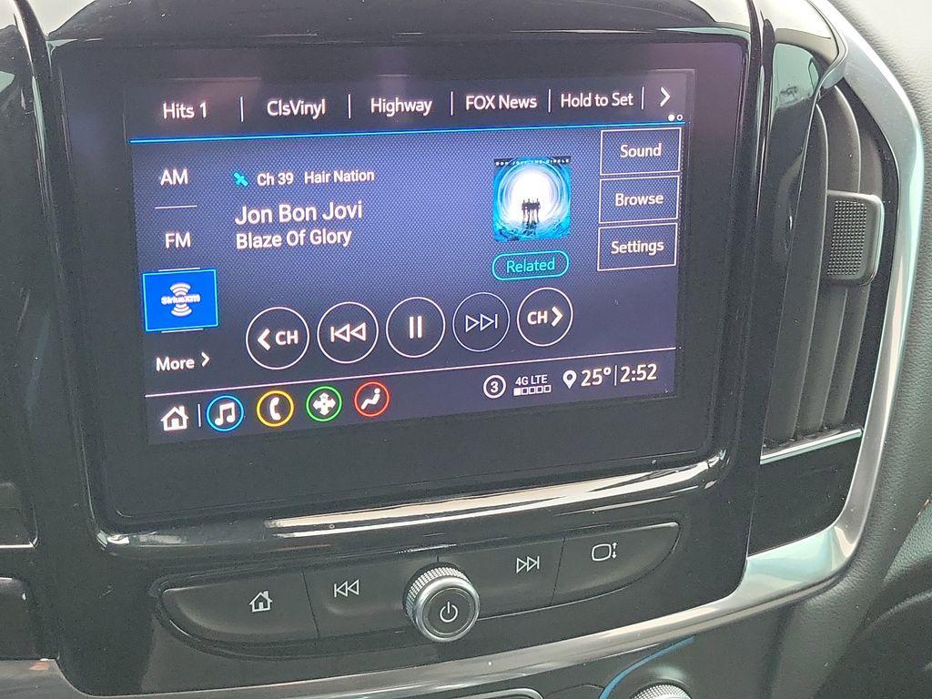 used 2021 Chevrolet Traverse car, priced at $21,000