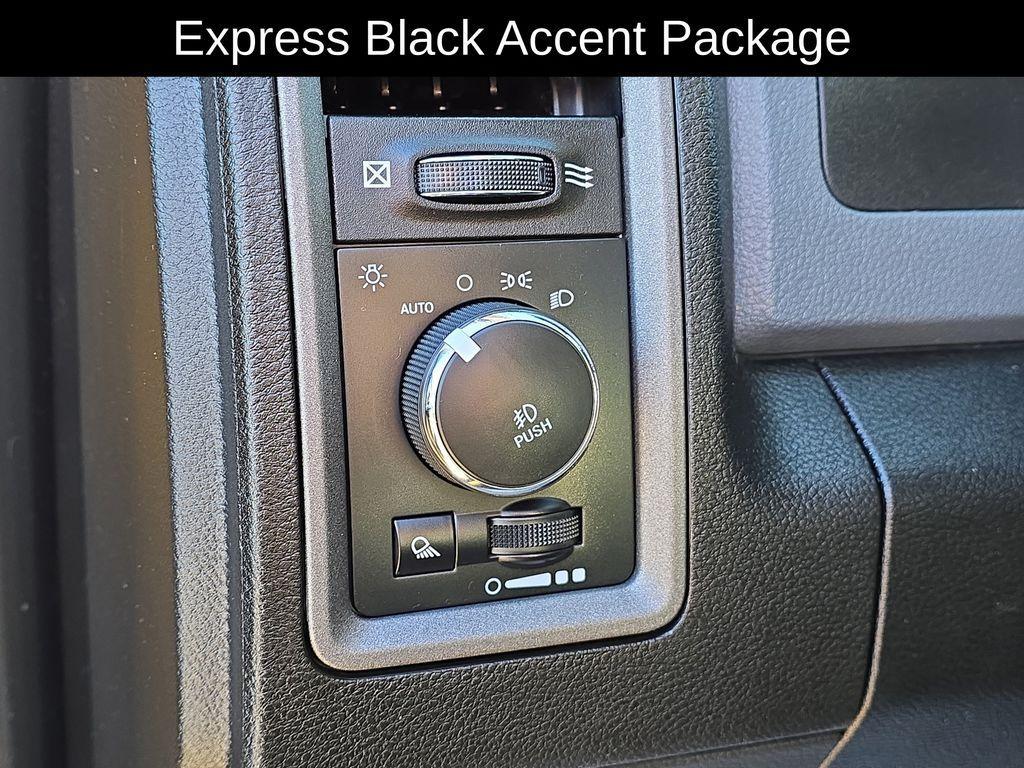 used 2019 Ram 1500 Classic car, priced at $27,900