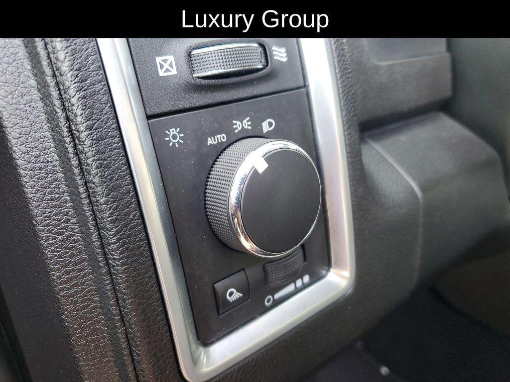 used 2021 Ram 1500 Classic car, priced at $32,900