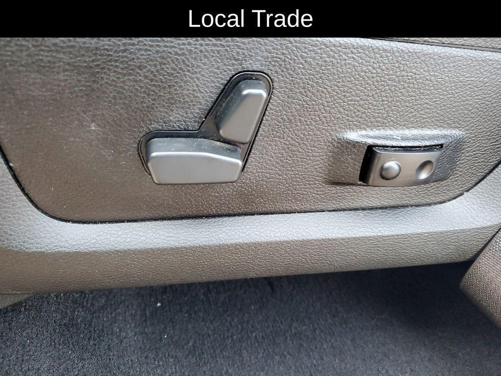 used 2021 Ram 1500 Classic car, priced at $32,900