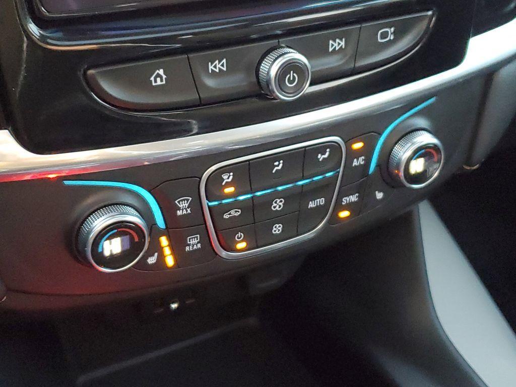 used 2020 Chevrolet Traverse car, priced at $18,150