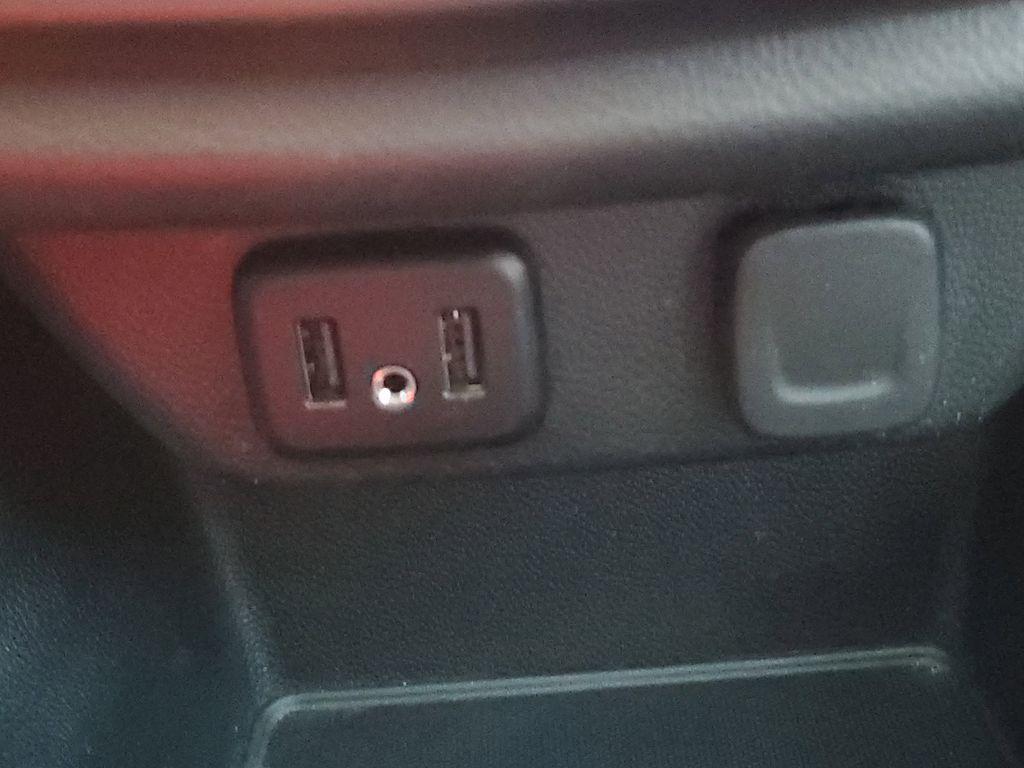 used 2020 Chevrolet Traverse car, priced at $18,150