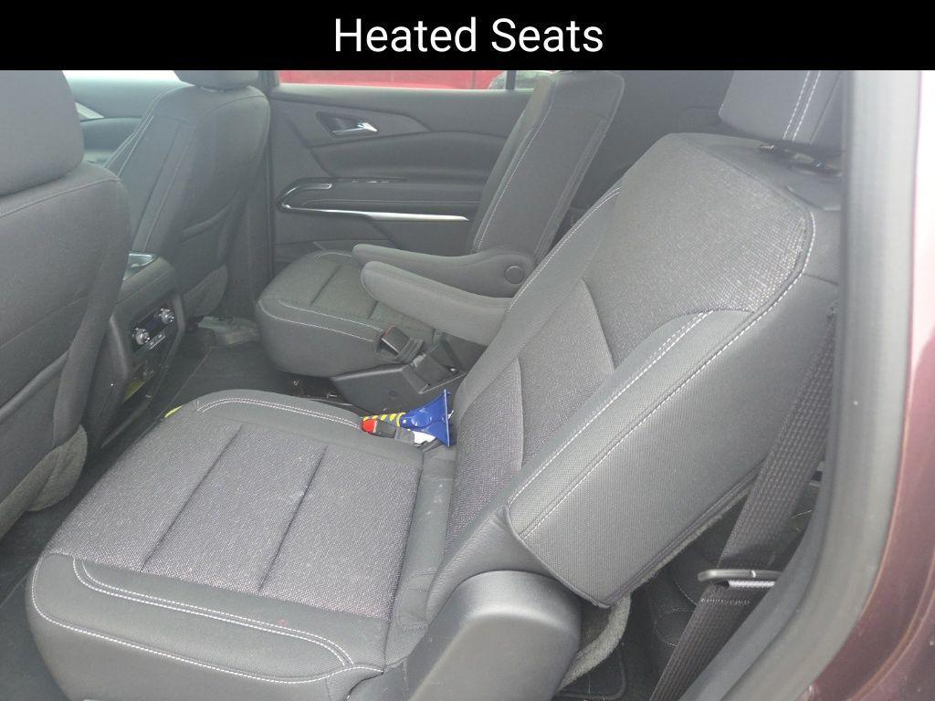 used 2024 Chevrolet Traverse car, priced at $35,900