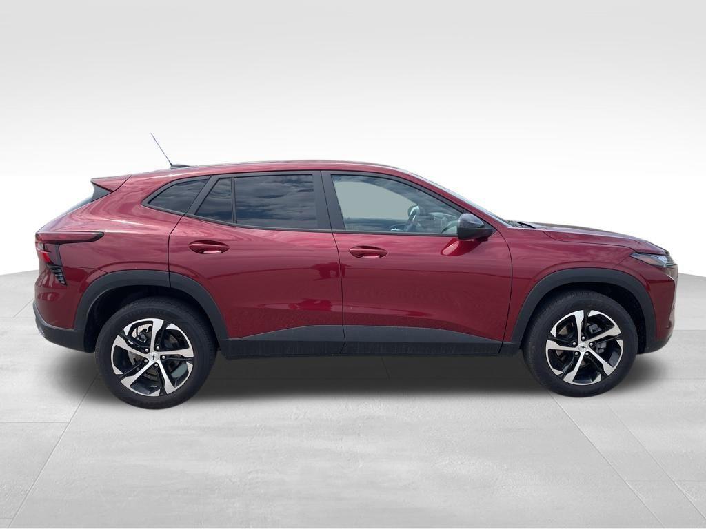 used 2025 Chevrolet Trax car, priced at $24,299