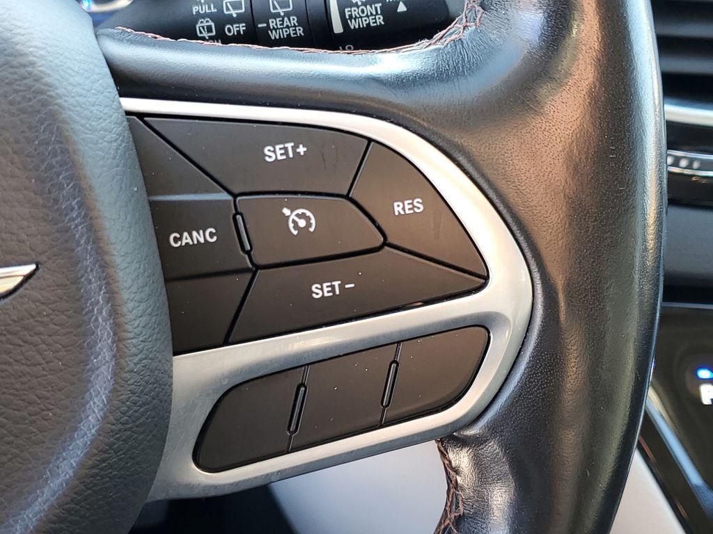 used 2020 Chrysler Pacifica car, priced at $15,895