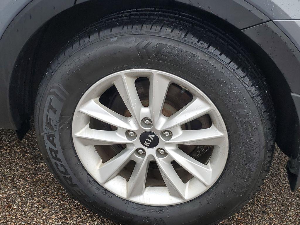 Everlasting Silver 2019 Kia Sorento L