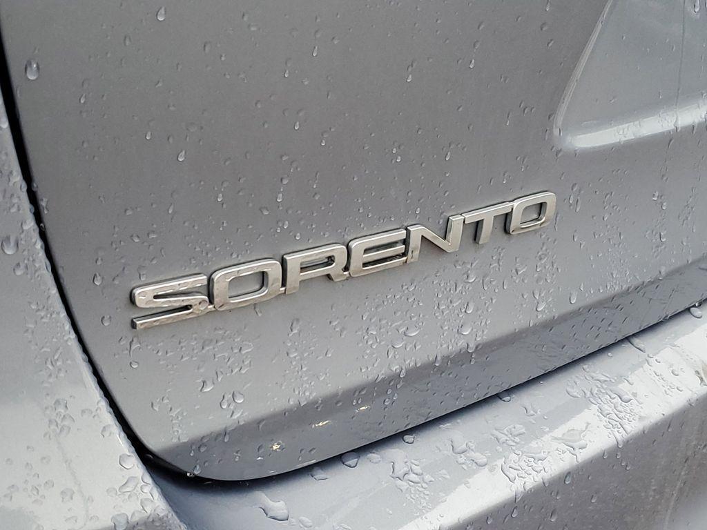 Everlasting Silver 2019 Kia Sorento L
