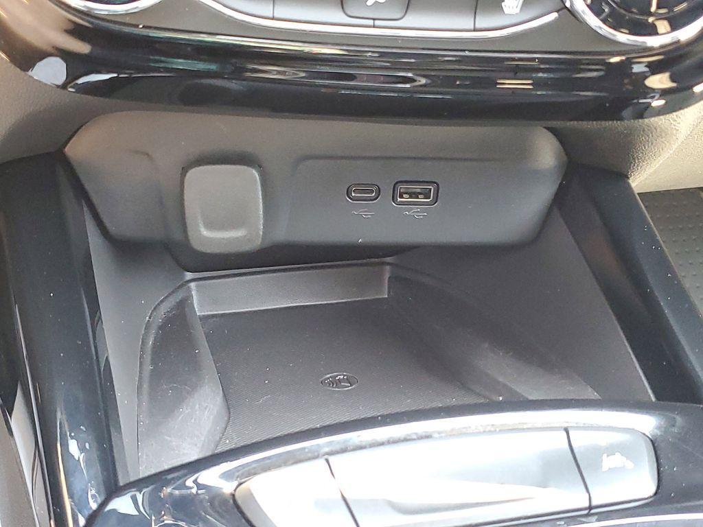 used 2025 Chevrolet Trax car, priced at $25,304