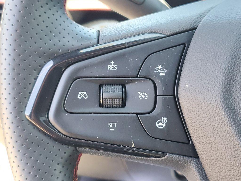 used 2025 Chevrolet Trax car, priced at $25,304