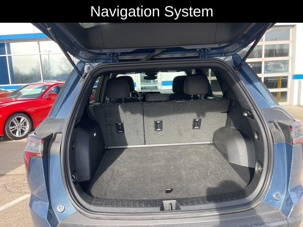 used 2025 Chevrolet Equinox car, priced at $29,887