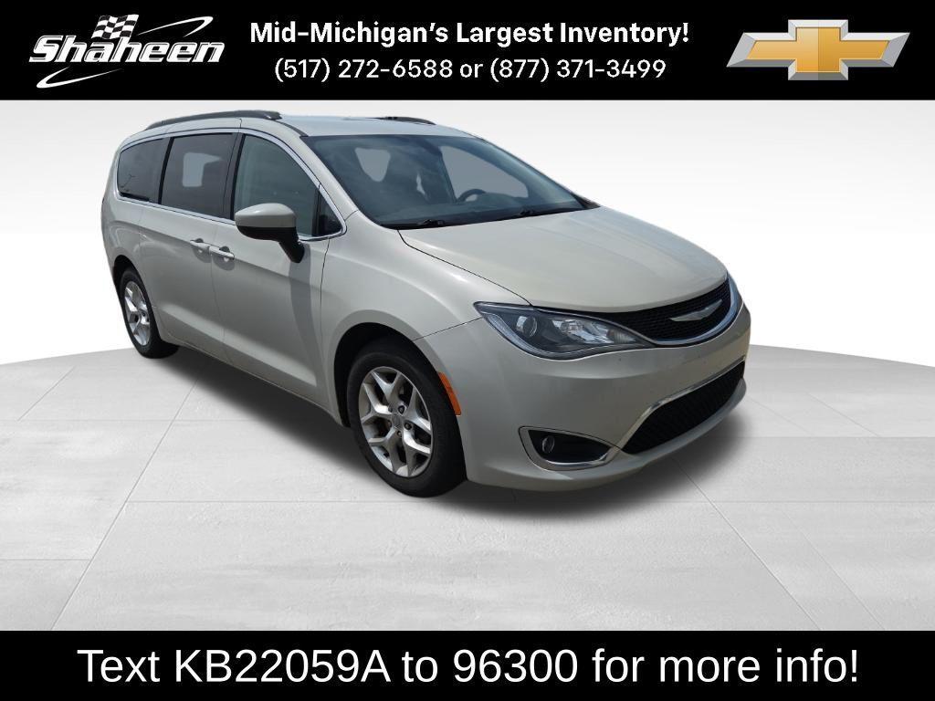 used 2017 Chrysler Pacifica car, priced at $14,200