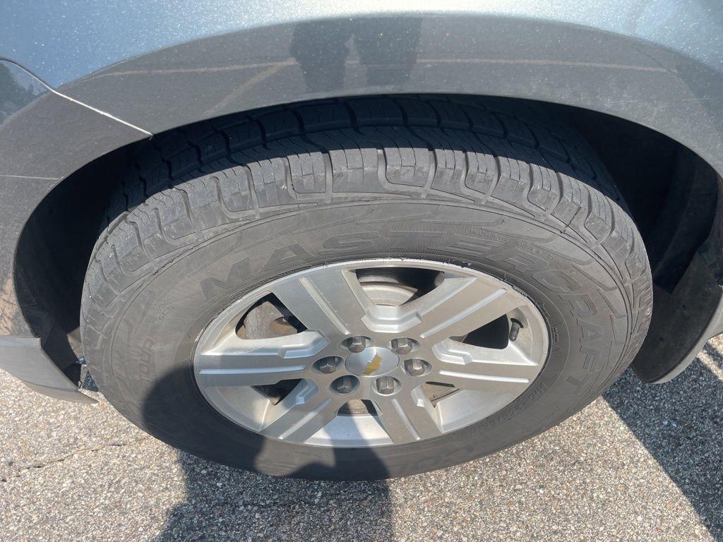 used 2011 Chevrolet Traverse car, priced at $7,995