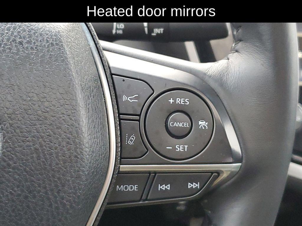 used 2018 Toyota Camry Hybrid car, priced at $16,500