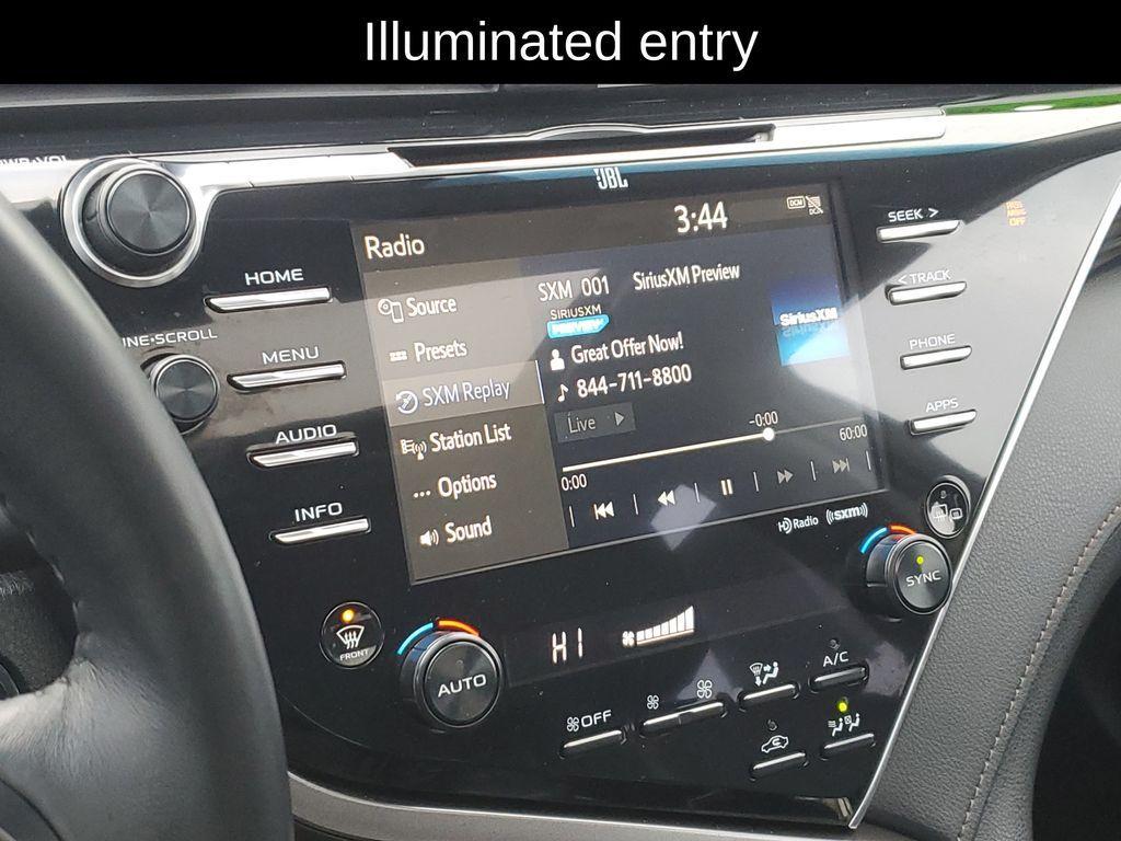 used 2018 Toyota Camry Hybrid car, priced at $16,500