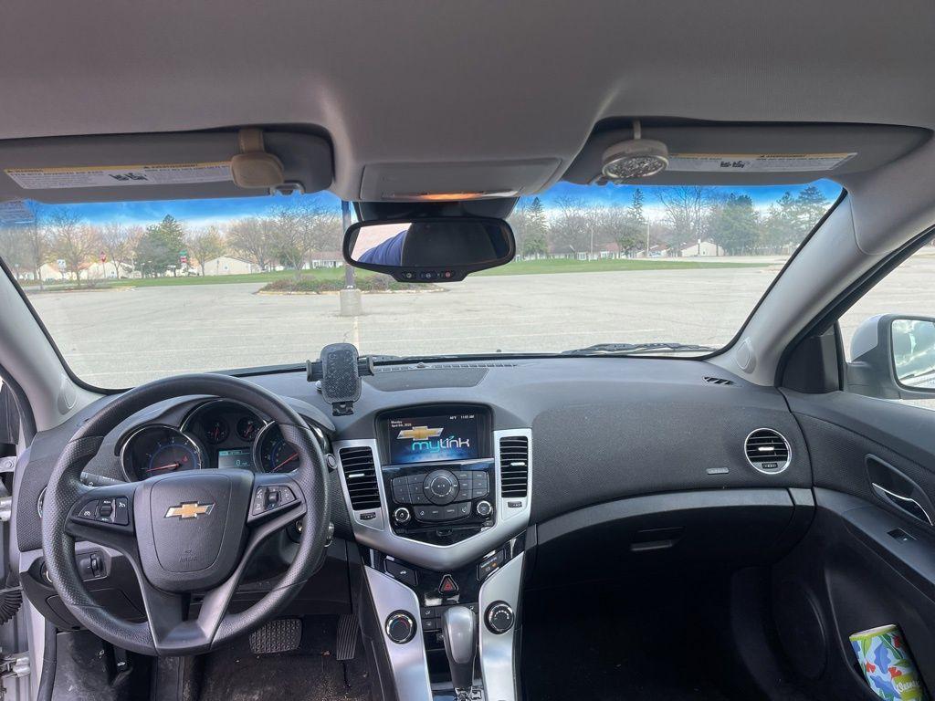 used 2015 Chevrolet Cruze car, priced at $6,500
