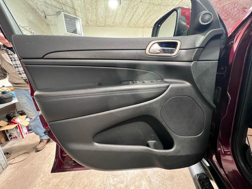 used 2017 Jeep Grand Cherokee car, priced at $14,495