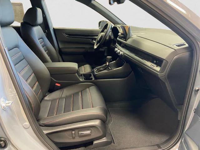 new 2026 Honda CR-V Hybrid car, priced at $40,495