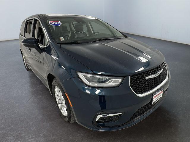 used 2023 Chrysler Pacifica car, priced at $22,000