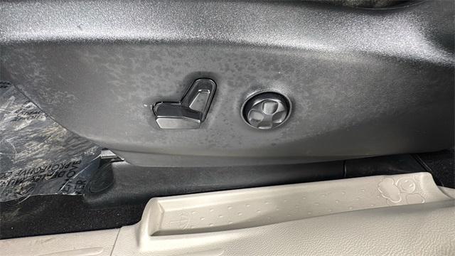 used 2023 Chrysler Pacifica car, priced at $23,793