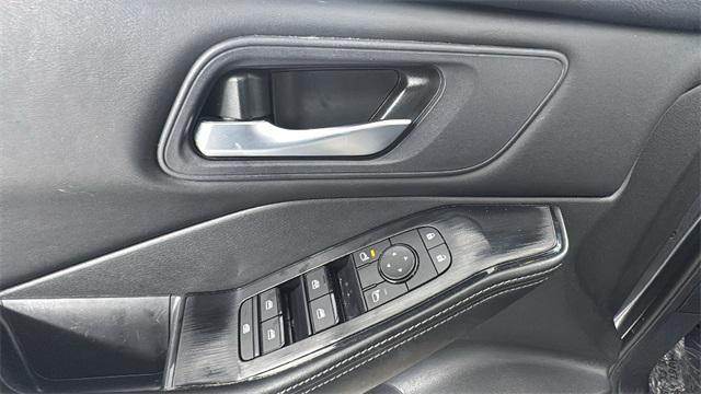 used 2024 Nissan Rogue car, priced at $21,895