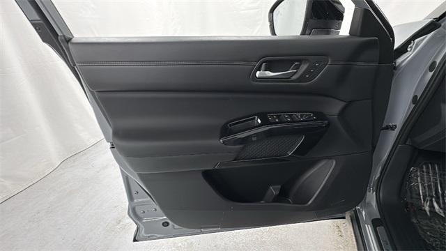 new 2026 Nissan Pathfinder car, priced at $48,928