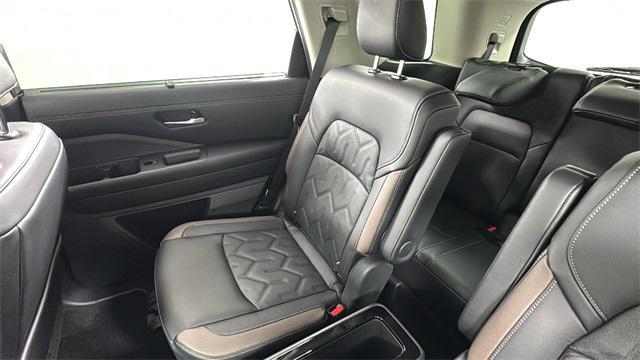 new 2026 Nissan Pathfinder car, priced at $48,928