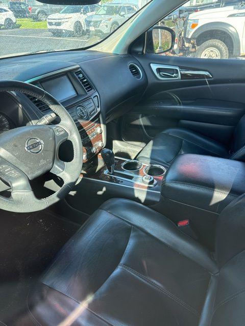 used 2015 Nissan Pathfinder car, priced at $6,000