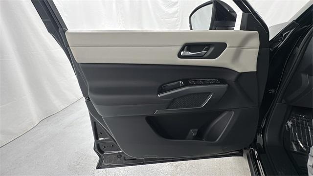 new 2026 Nissan Pathfinder car, priced at $40,781