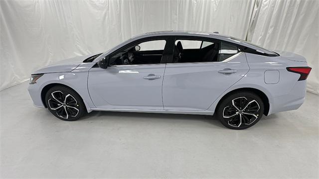 new 2025 Nissan Altima car, priced at $30,992