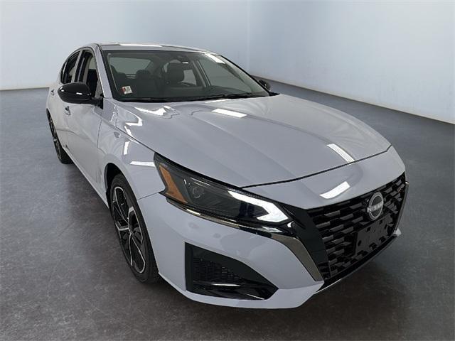 new 2025 Nissan Altima car, priced at $30,992