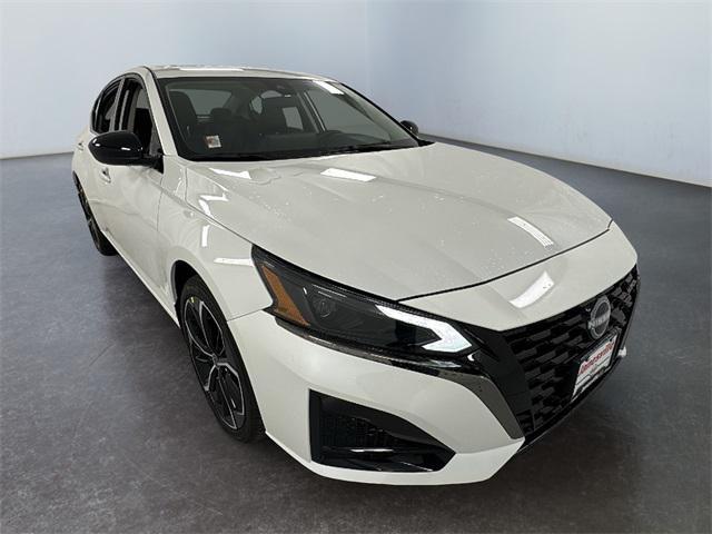 new 2025 Nissan Altima car, priced at $30,529