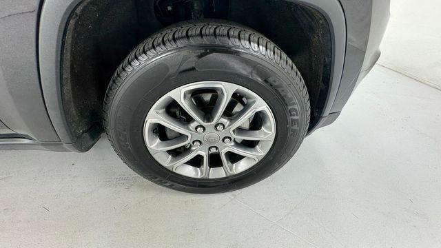 used 2015 Jeep Grand Cherokee car, priced at $9,000