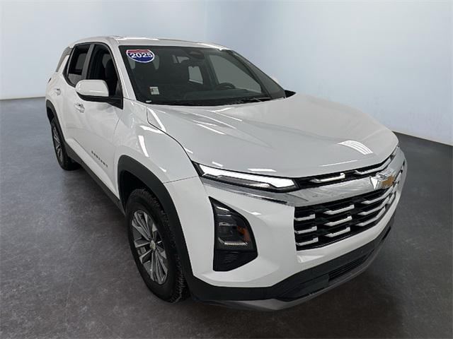 used 2025 Chevrolet Equinox car, priced at $26,933