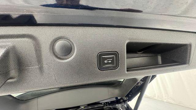 used 2021 Chevrolet Equinox car, priced at $19,000