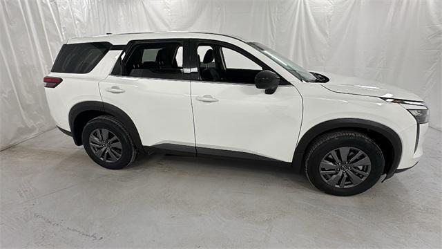 new 2026 Nissan Pathfinder car, priced at $35,741