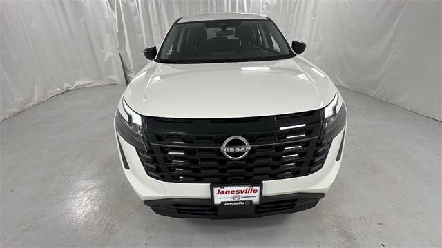 new 2026 Nissan Pathfinder car, priced at $35,741