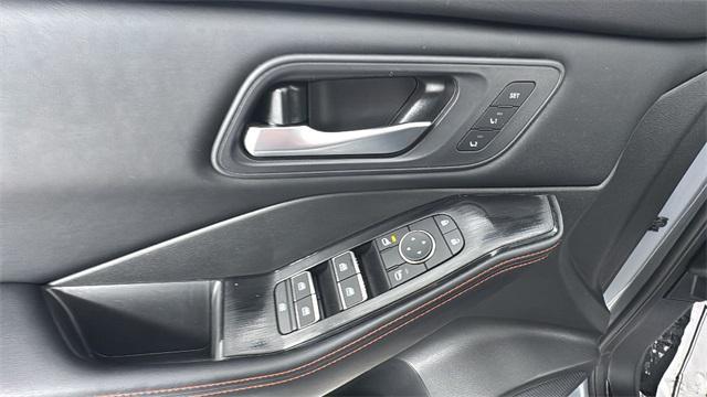 used 2025 Nissan Rogue car, priced at $27,980