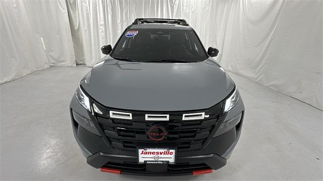 used 2025 Nissan Rogue car, priced at $27,980