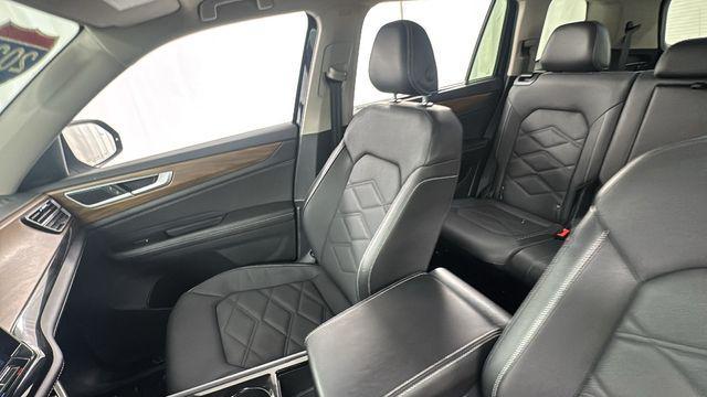 used 2025 Volkswagen Atlas car, priced at $28,500