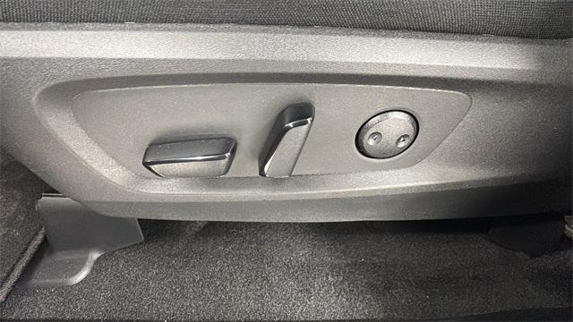 new 2026 Nissan Pathfinder car, priced at $38,755