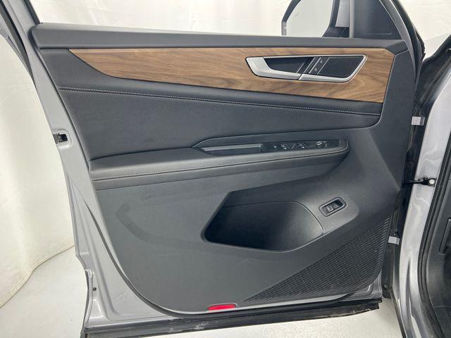 used 2025 Volkswagen Atlas car, priced at $30,500