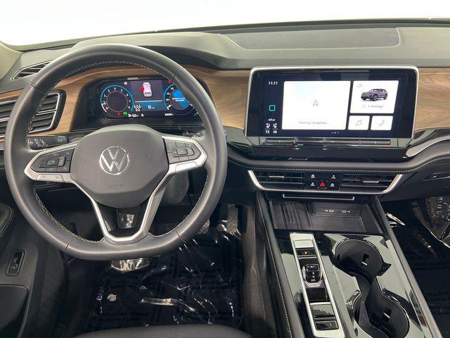 used 2025 Volkswagen Atlas car, priced at $30,500
