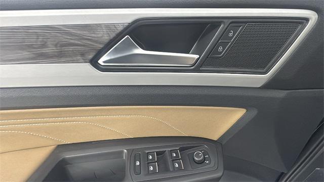 used 2022 Volkswagen Atlas Cross Sport car, priced at $18,421