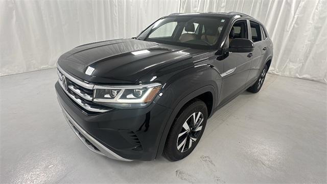 used 2022 Volkswagen Atlas Cross Sport car, priced at $18,421