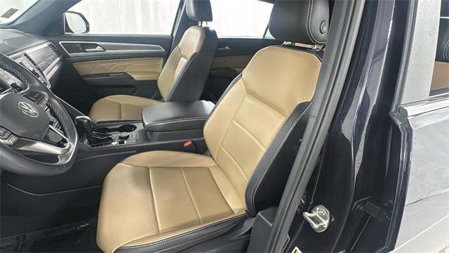 used 2022 Volkswagen Atlas Cross Sport car, priced at $18,421