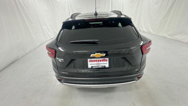 used 2025 Chevrolet Trax car, priced at $22,500